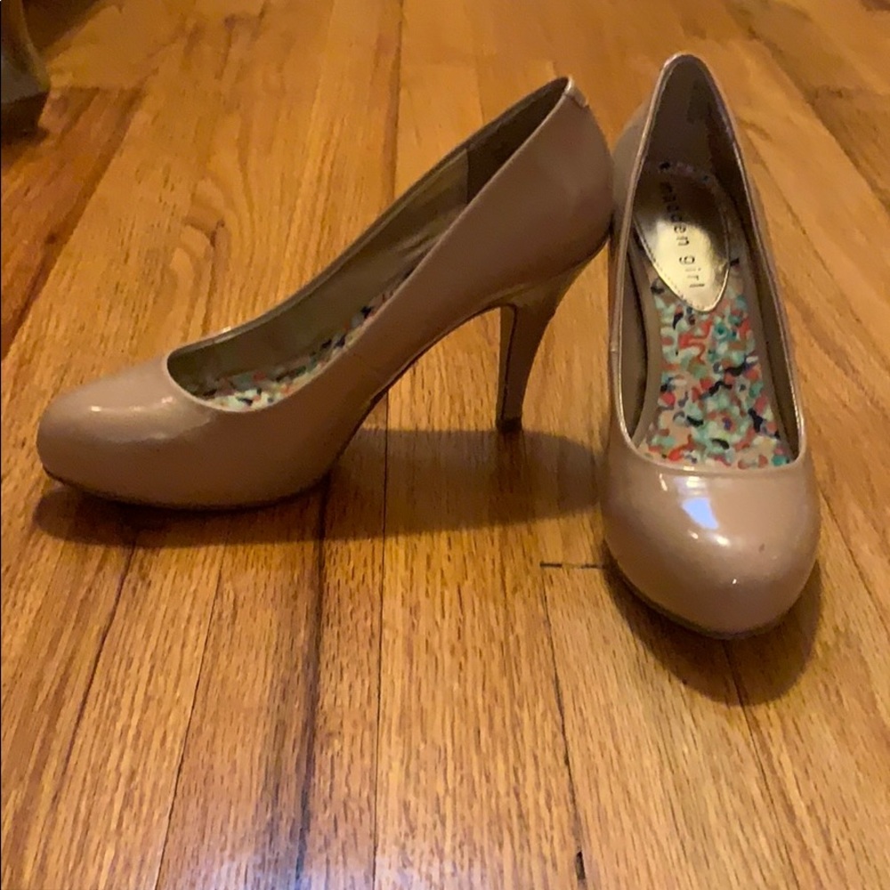 Steve Madden pumps